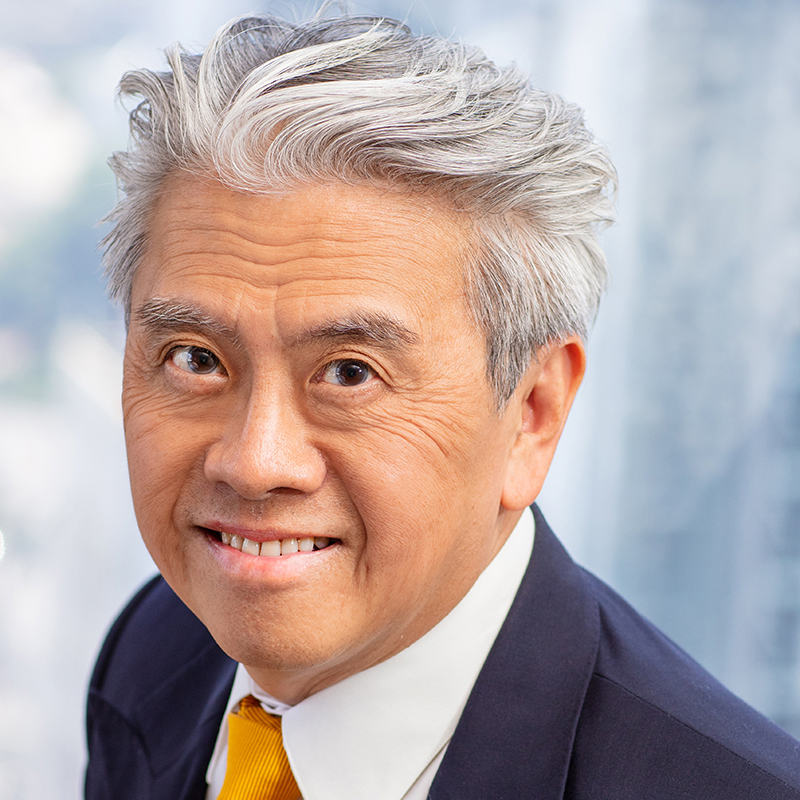 馮華健先生
